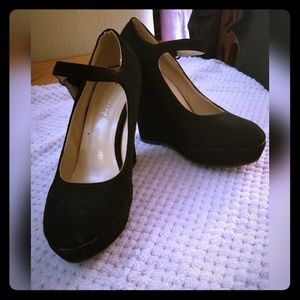 Womens shoes